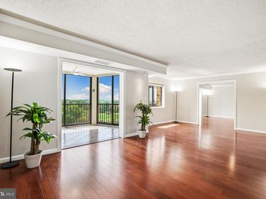 5901 MOUNT EAGLE DRIVE , Unit 1005, ALEXANDRIA, VA 22303