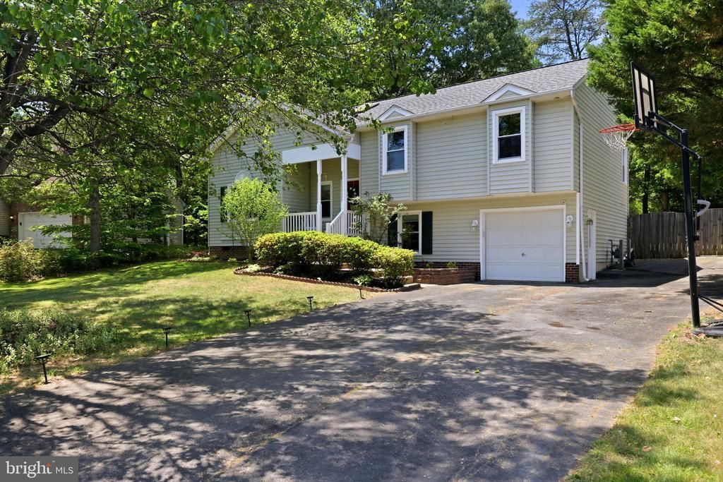 12 Argyle Hills Drive, Fredericksburg, VA 22405 Main Photo