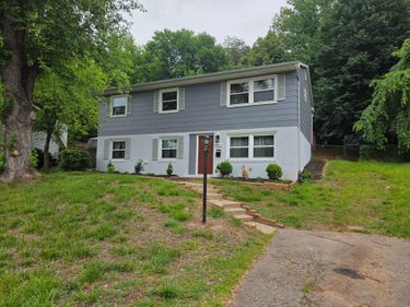 13421 HILLENDALE DRIVE , WOODBRIDGE, VA 22193