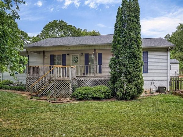3702 Bartlett Dr , Cookeville, TN 38506