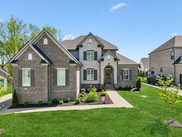 1008 Quillen Way , Lebanon, TN 37087