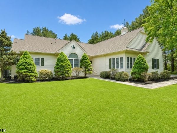76 Old York Rd, East Amwell, NJ 08551