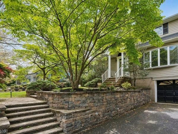 10 Keyes St, Florham Park, NJ 07932