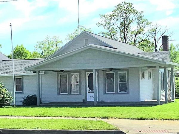 821 Cleveland Road , Ravenna, OH 44266