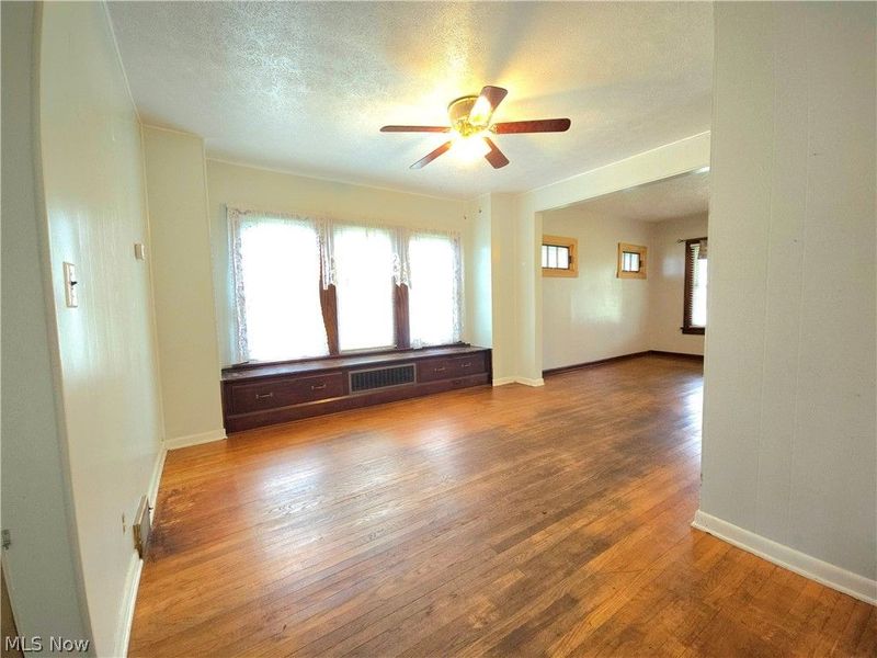 821 Cleveland Road, Ravenna, OH 44266 Photo 8