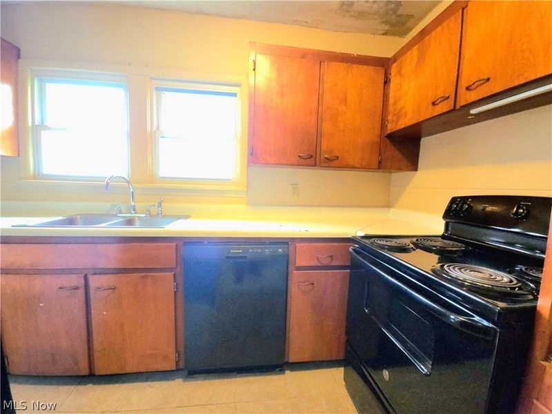 821 Cleveland Road, Ravenna, OH 44266 Photo 9