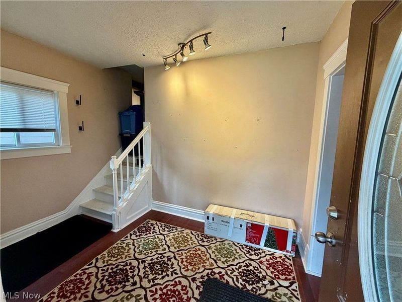 828 Broad Street, Elyria, OH 44035 Photo 7