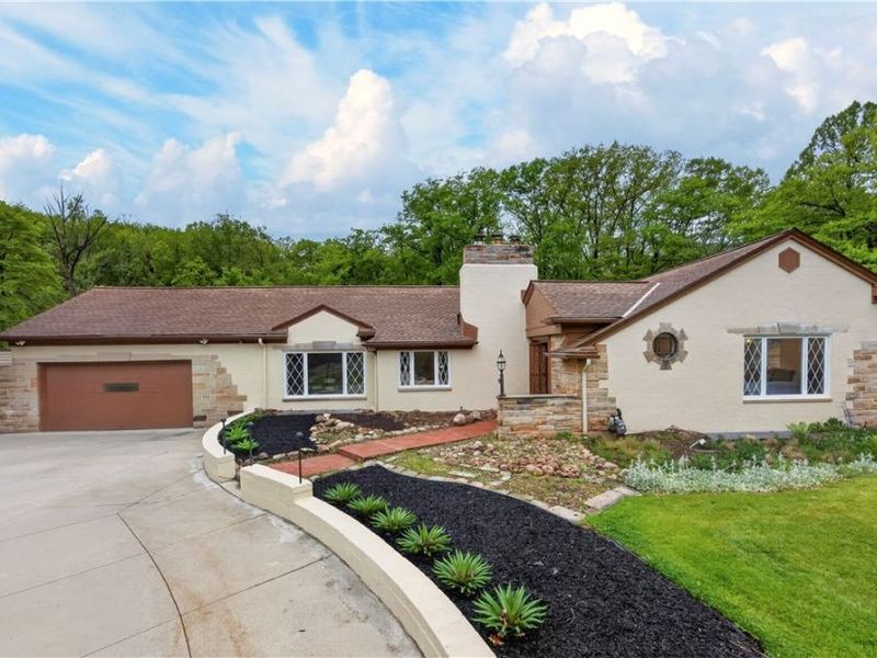 4250 Brainard Road, Orange Village, OH 44022 Photo 1