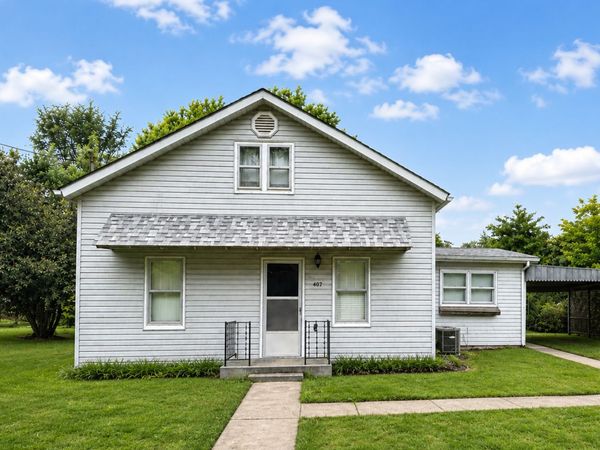 407 Middleton Street , Iuka, IL 62849