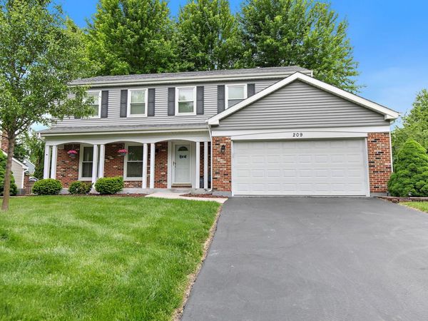 209 Briarheath Lane , Naperville, IL 60565