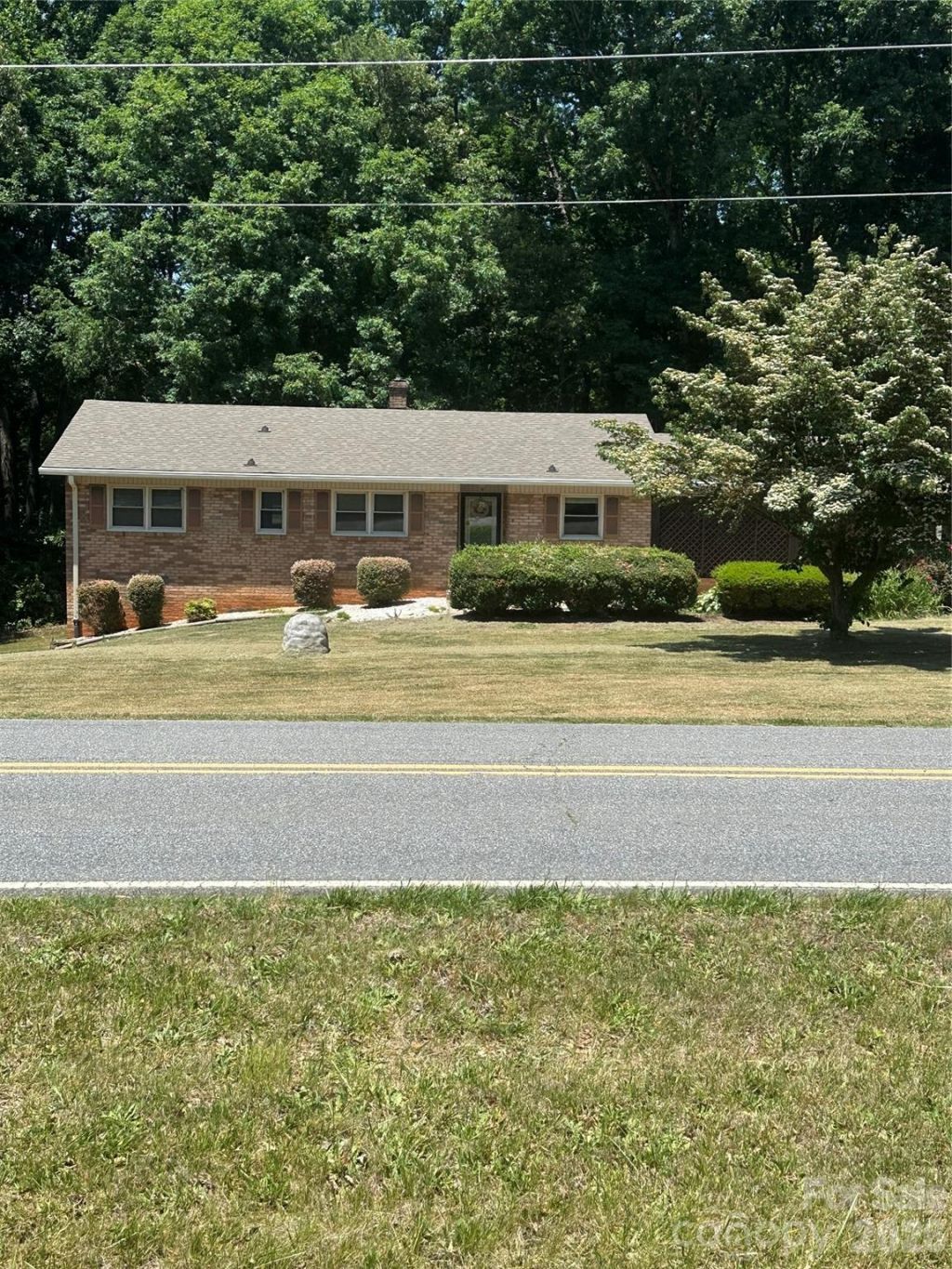 4109 Bunker Hill School Road, Claremont, NC 28610 Main Photo