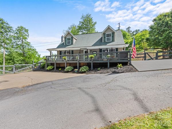 222 Thistle Ridge , Clyde, NC 28721