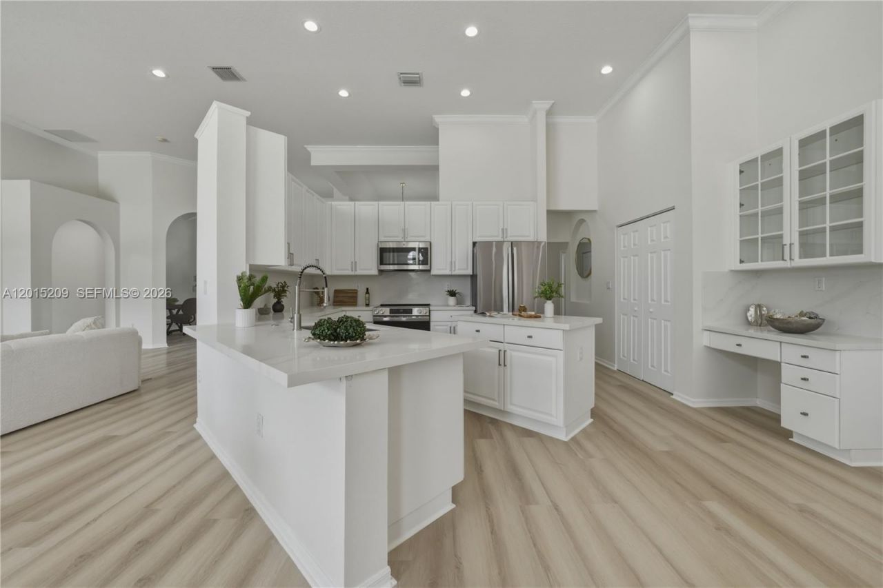 1836 NW 139th Ave , Pembroke Pines, FL 33028 Photo