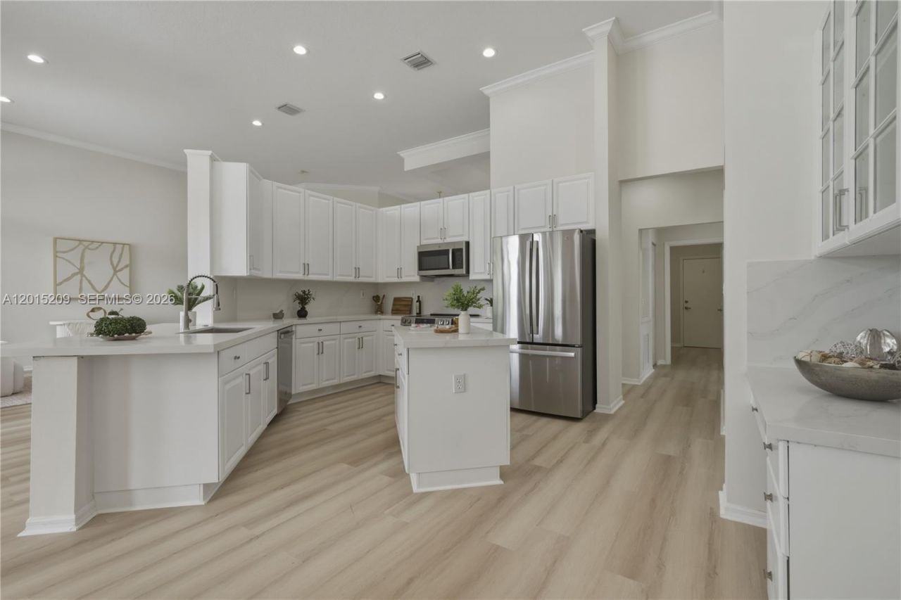 1836 NW 139th Ave , Pembroke Pines, FL 33028 Photo