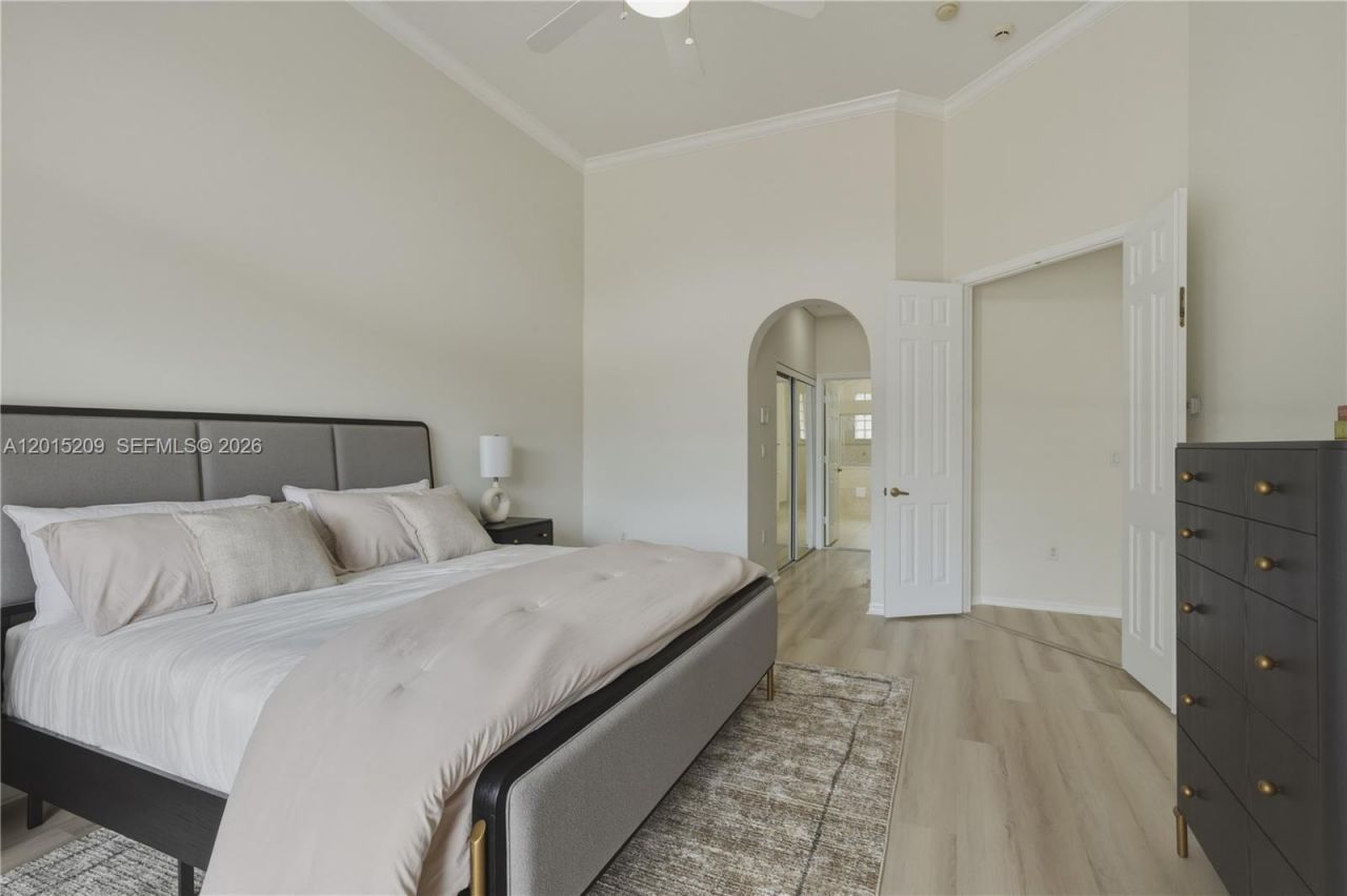 1836 NW 139th Ave , Pembroke Pines, FL 33028 Photo