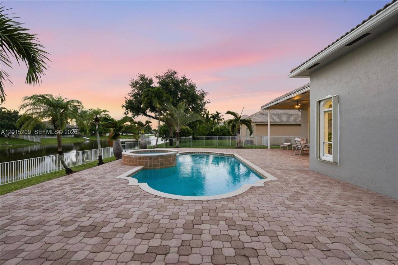 1836 NW 139th Ave , Pembroke Pines, FL 33028 Photo