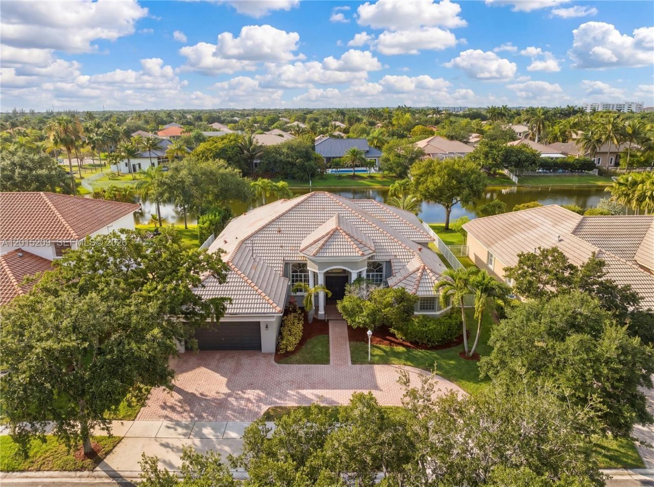 1836 NW 139th Ave , Pembroke Pines, FL 33028 Photo