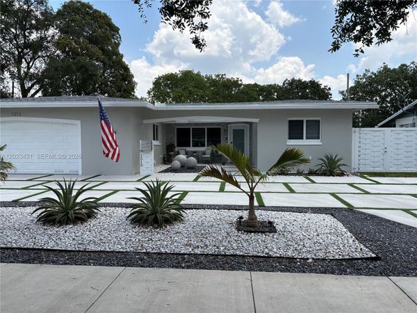 74 ter N 74 ter , Hollywood, FL 33024