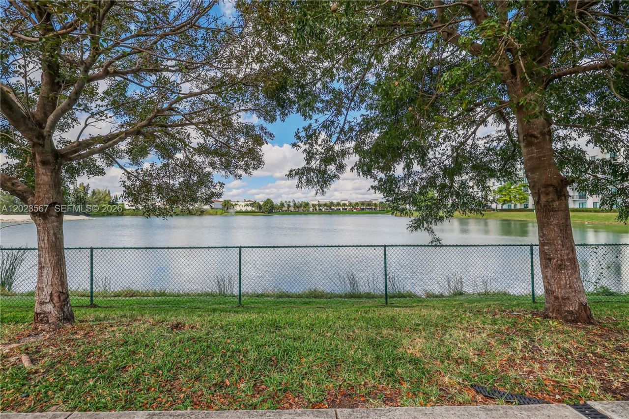 12785 SW 131st Ter , Miami, FL 33186 Photo
