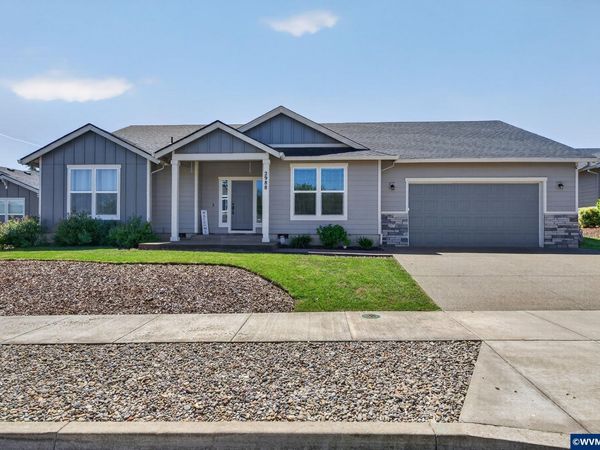 2988 NE Clearwater Dr, Albany, OR 97321