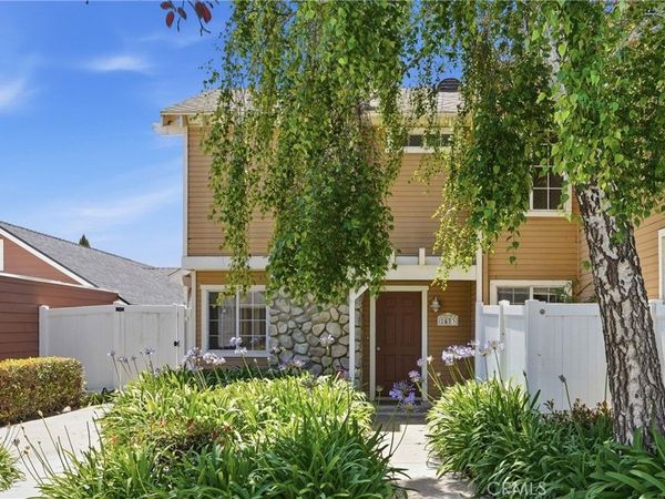 2473 Village Green, Santa Maria, CA 93455