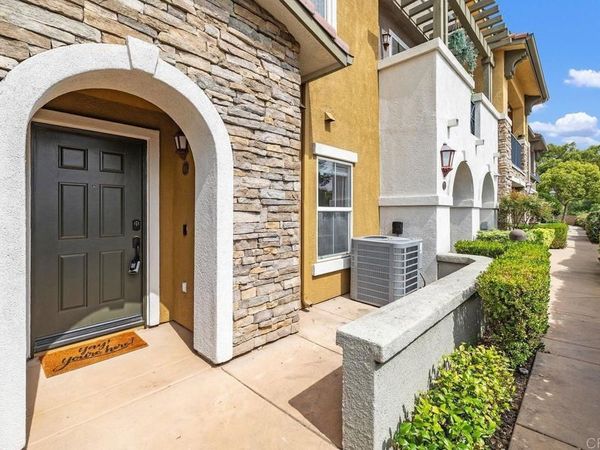 112 Via Sovana, Santee, CA 92071