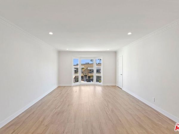 1250 Crescent Heights , Unit 2, West Hollywood, CA 90046