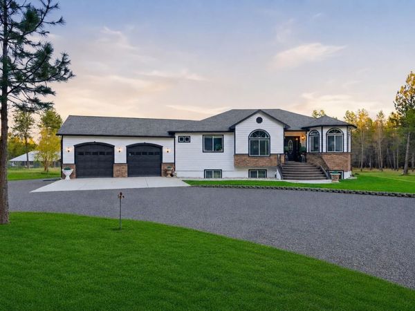 28302 N Mill Ln, Spokane, WA 99006