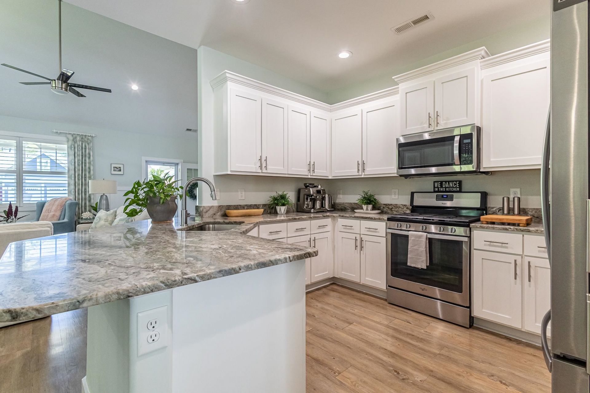 361 Waties Dr. Photo 18