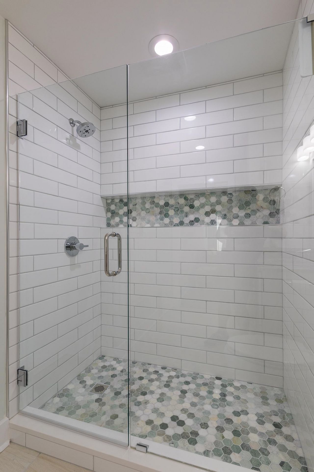 361 Waties Dr. Photo 3