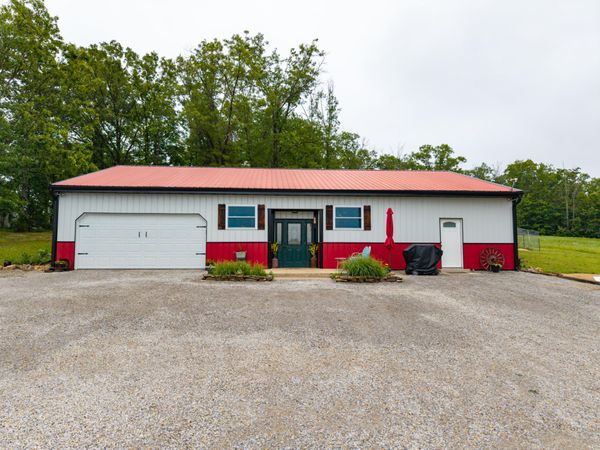 3924 County Road 2600 , Willow Springs, MO 65793
