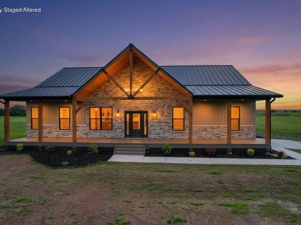 814 E 442nd Road , Bolivar, MO 65613