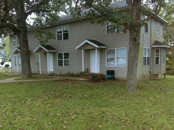 217 & 219 N Main Street , Conway, MO 65632
