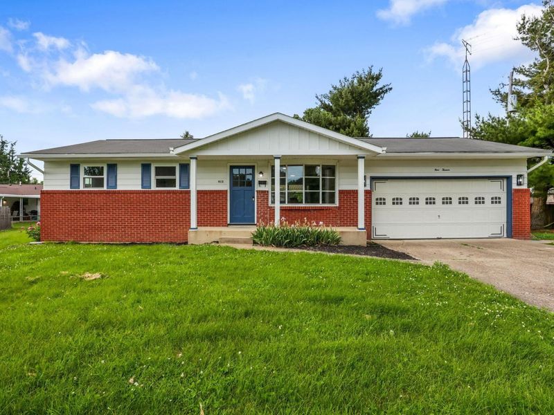 913 Roosevelt Court , Newark, OH 43055 Photo 2