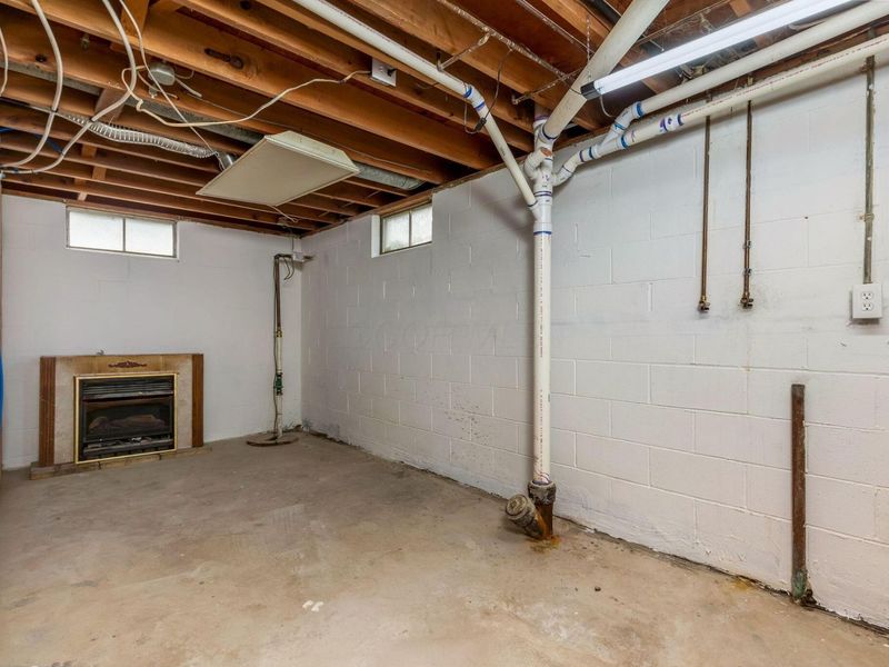 913 Roosevelt Court , Newark, OH 43055 Photo 37