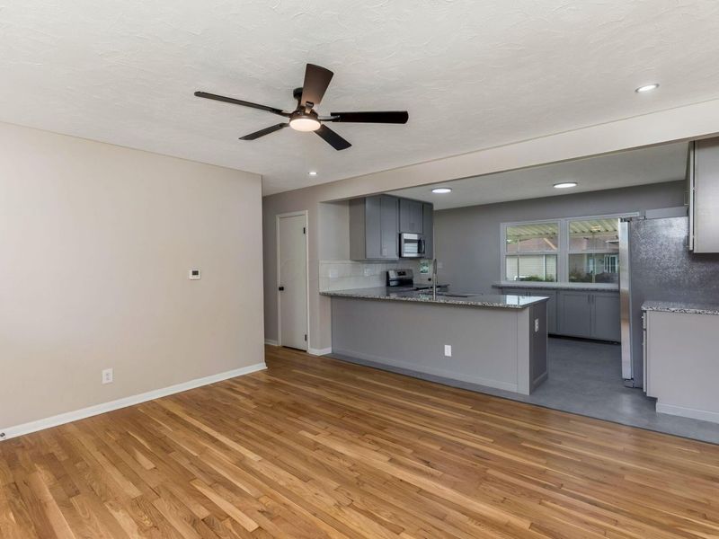 913 Roosevelt Court , Newark, OH 43055 Photo 7