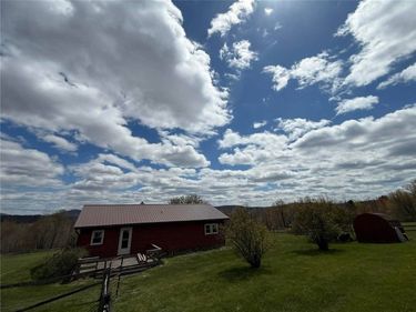 372 Windsong Road , Harpersfield, NY 13786