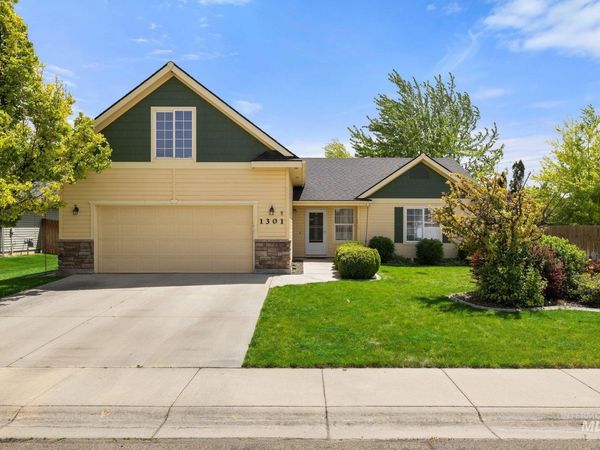 1301 W Hawk Ct, Nampa, ID 83651
