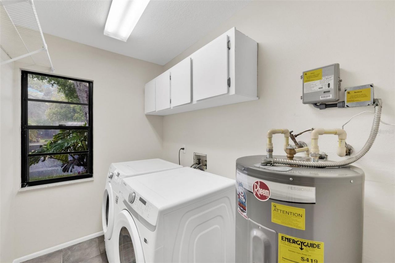 5015 Barrington Circle, Unit 201, Sarasota, FL 34234 Photo