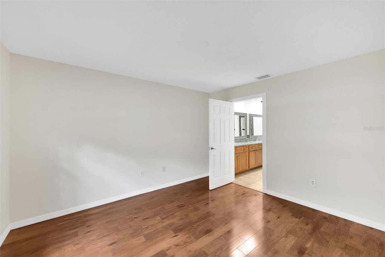 5015 Barrington Circle, Unit 201, Sarasota, FL 34234 Photo