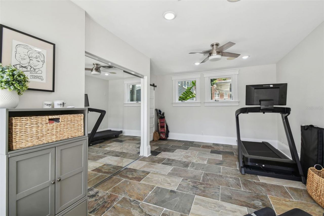 1411 S Albany Avenue, Tampa, FL 33606 Photo