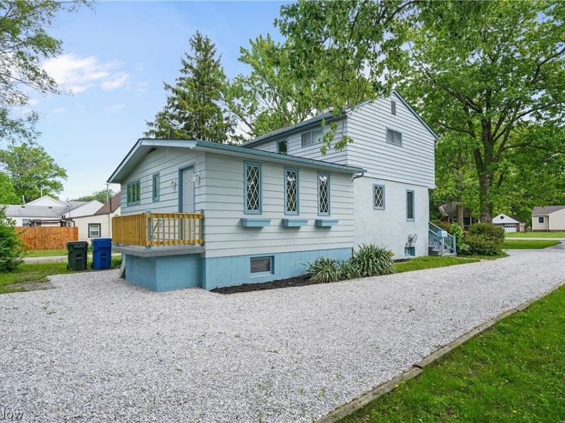 4160 Columbia Road, North Olmsted, OH 44070 Photo 10