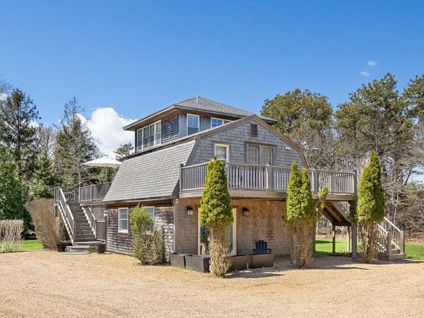 13 Young Street, Edgartown, MA 02539