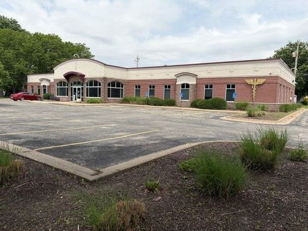 1820 W 3rd Street , Davenport, IA 52802