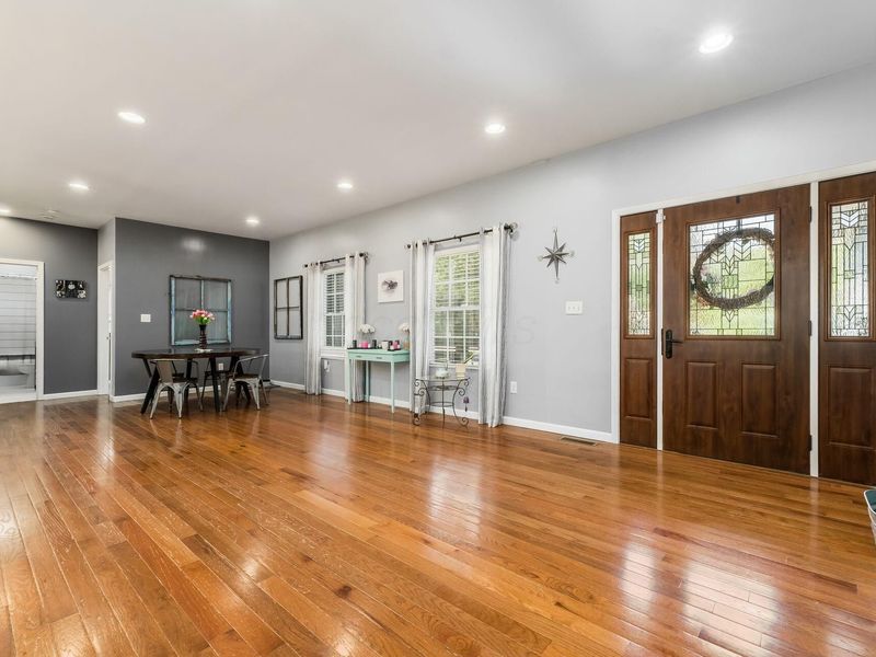 431 W Johnstown Road, Columbus, OH 43230 Photo 6