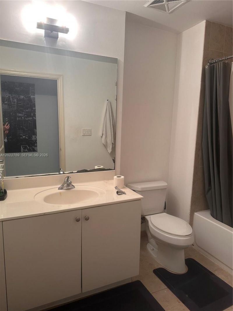 111 E Flagler St , Unit 410, Miami, FL 33131 Photo