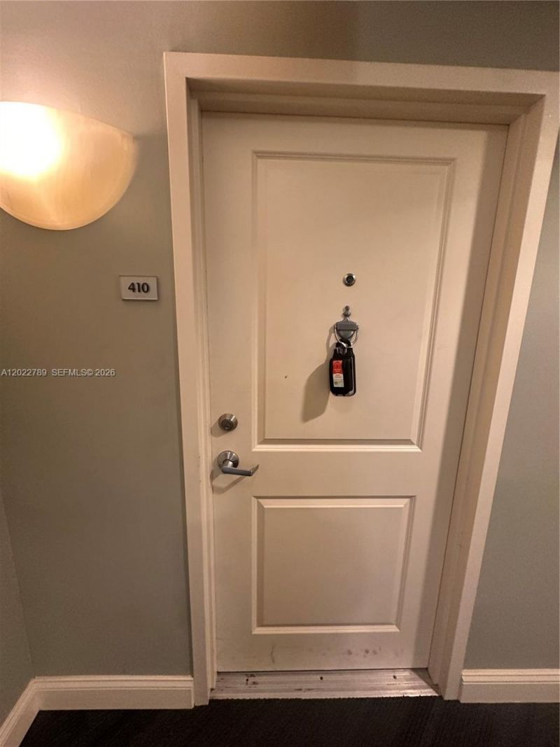 111 E Flagler St , Unit 410, Miami, FL 33131 Photo