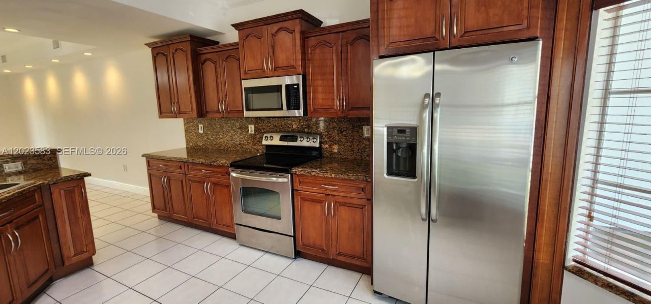 8960 W Flagler St, Unit 3, Miami, FL 33174 Photo