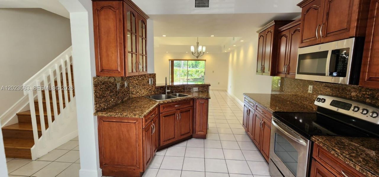 8960 W Flagler St, Unit 3, Miami, FL 33174 Photo