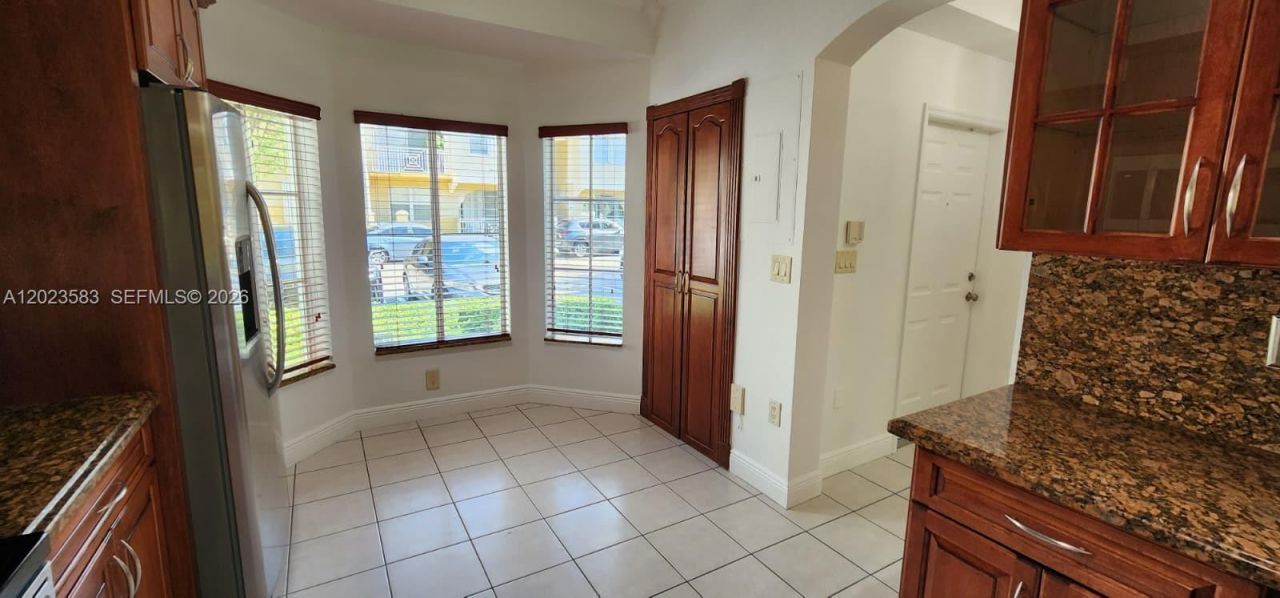 8960 W Flagler St, Unit 3, Miami, FL 33174 Photo